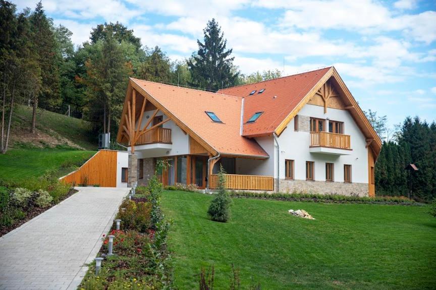 Alirét Vadászház Ságvár Extérieur photo