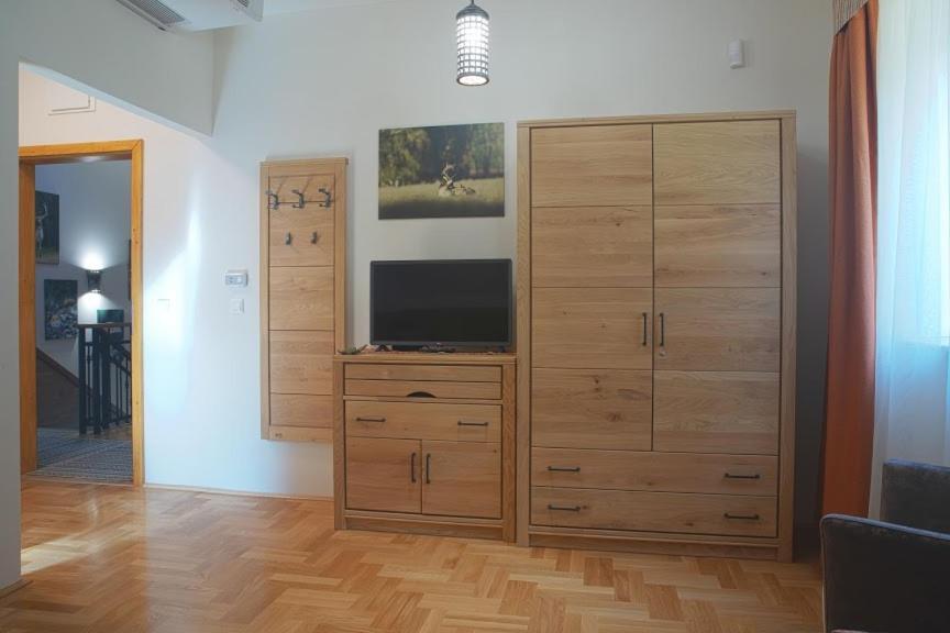 Alirét Vadászház Ságvár Extérieur photo